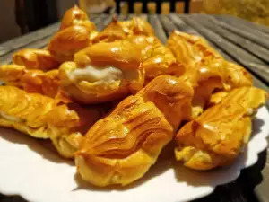 Successful Fluffy Eclairs