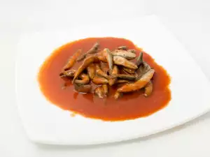 Fried Sprat with Tomato Salsa