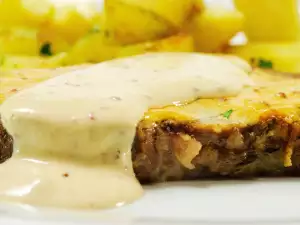 Pork Chops with White Sauce