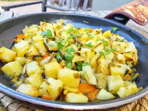 Stewed Potatoes with Vegetables