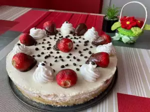 Strawberry Cheesecake with Mascarpone and Chocolate