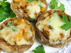 Stuffed Mushrooms with Mince, Cheese or Feta