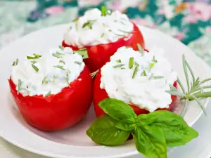 Stuffed Tomatoes with Egg Salad