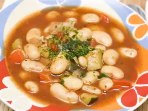 Bean Soup with Onions