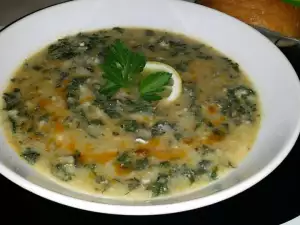 Nettle Soup with Rice and Green Onions