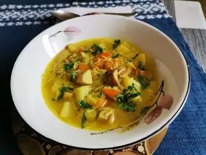 Vegan Vegetable Soup with Leeks and Mushrooms