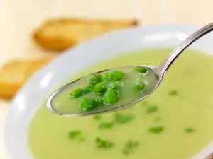 Chicken Soup with Peas