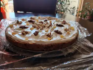 Sugar-Free Raw Carrot Cake