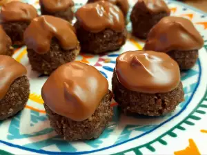 Raw Candies with Almond Flour