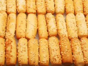 Sesame Crackers