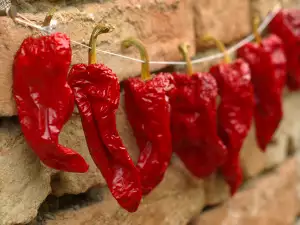 How to Dry Peppers