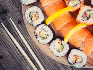 How to Make Sushi from Fresh Fish