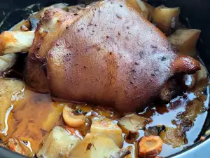 Pork Shank with Potatoes in a Crock Pot