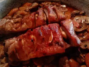 Pork Belly Ribs with Mushrooms and Carrots