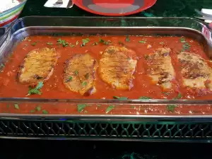 Pork Chops in Tomato Sauce