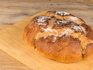 Irish Bread with Raisins