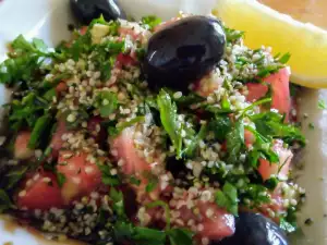 Healthy Pink Tomato and Hemp Seed Tabbouleh