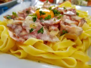 Classic Tagliatelle Carbonara