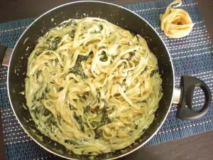 Tagliatelle with Spinach and Mascarpone