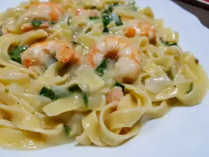 Tagliatelle with Salmon and Shrimp