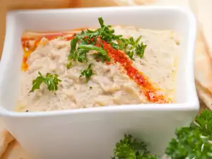 Appetizing Tahini Sauce