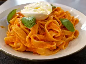 Tagliatelle with Burrata and Garlic