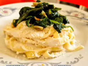 Creamy Tagliatelle with Spinach and Parmesan