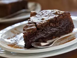 Fine Chocolate Cake with Coffee