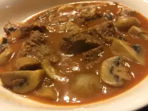 Easy Beef Goulash with Mushrooms