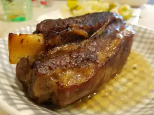 Slow-Cooked Beef Ribs