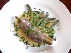 Veal Steaks with Asparagus