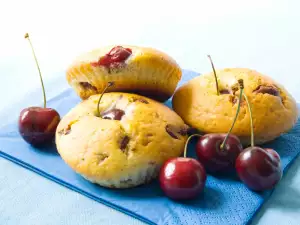 Muffins with Cherries