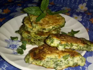 Aromatic Fritters with Spinach and Spearmint