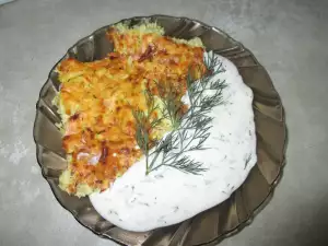 Casserole with Zucchini and Yoghurt Sauce