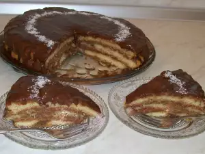 Cake with Chocolate and Bananas