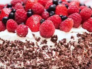 Chocolate Cake with Raspberries