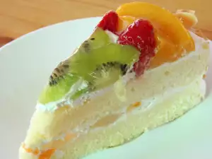 Cake with Peaches and Cream