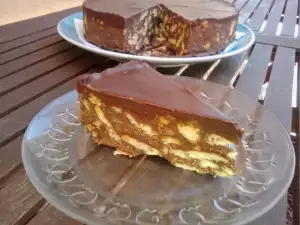 Chocolate Biscuit Cake with Only Four Products