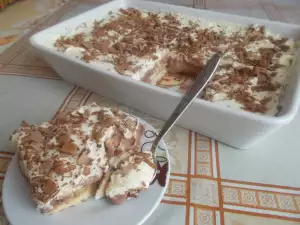 Biscuit Cake with Sour Cream and Almonds