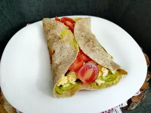 Avocado and Eggs Tortilla