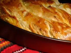 Twisted Onion Pie