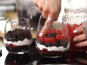 Triffle with Chocolate Chip Cookies and Cherries