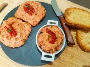 Tuna, Almond and Dried Tomato Pate