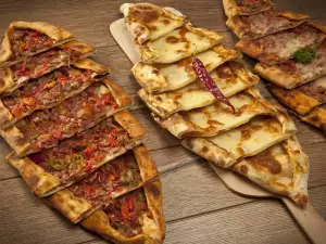 Turkish Pide with Cheese