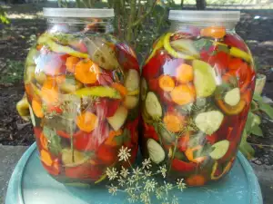 Quick Pickle in Three Liter Jars