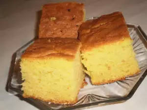 Airy Vanilla Sponge Cake