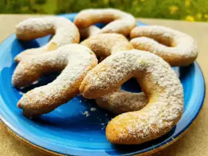 Vanilla Horseshoe Butter Cookies