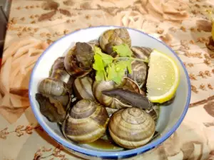 Aromatic Boiled Snails