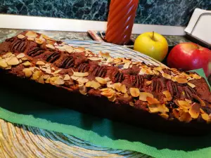 Vegan Apple and Nut Cake