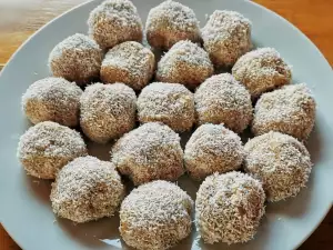 Vegan Coconut Raffaello Candies